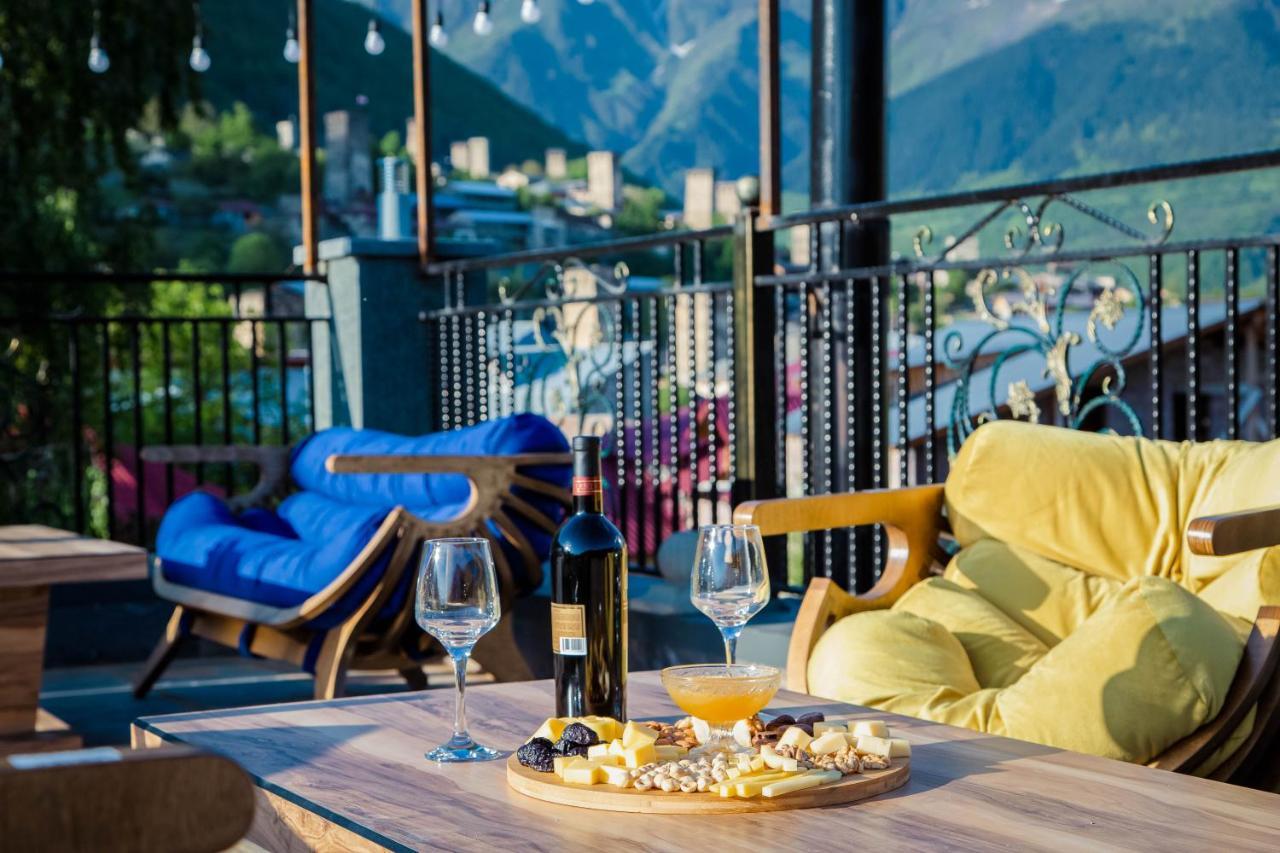 Hotel Mestia Inn Экстерьер фото