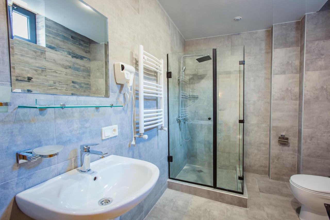 Hotel Mestia Inn Экстерьер фото
